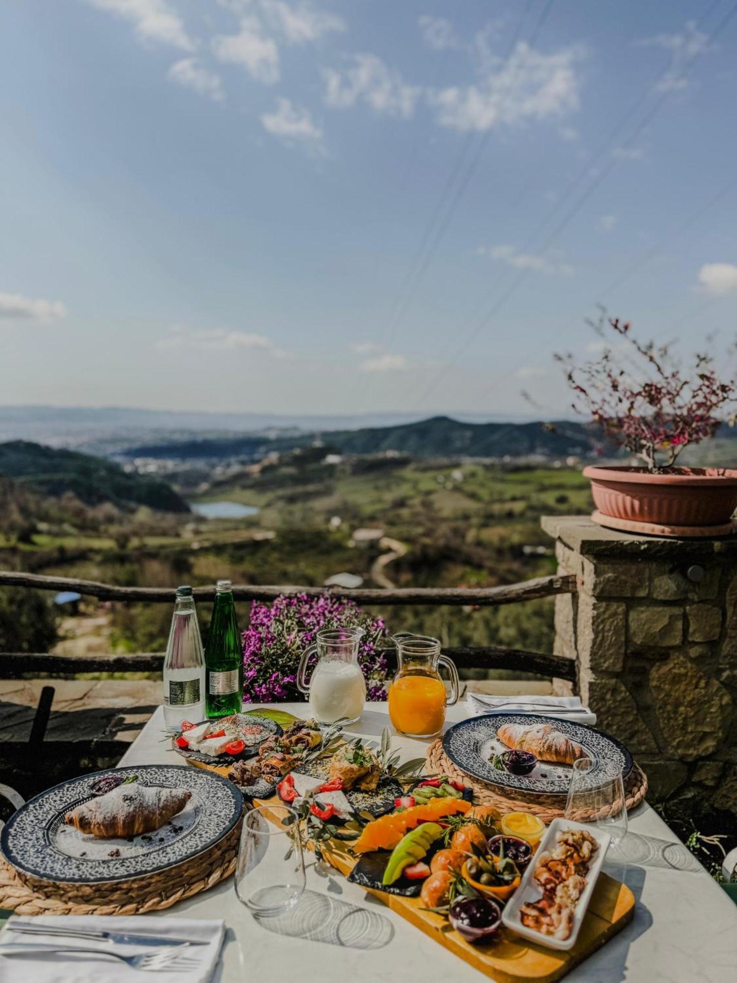 Chateau Fasel Тирана Екстер'єр фото
